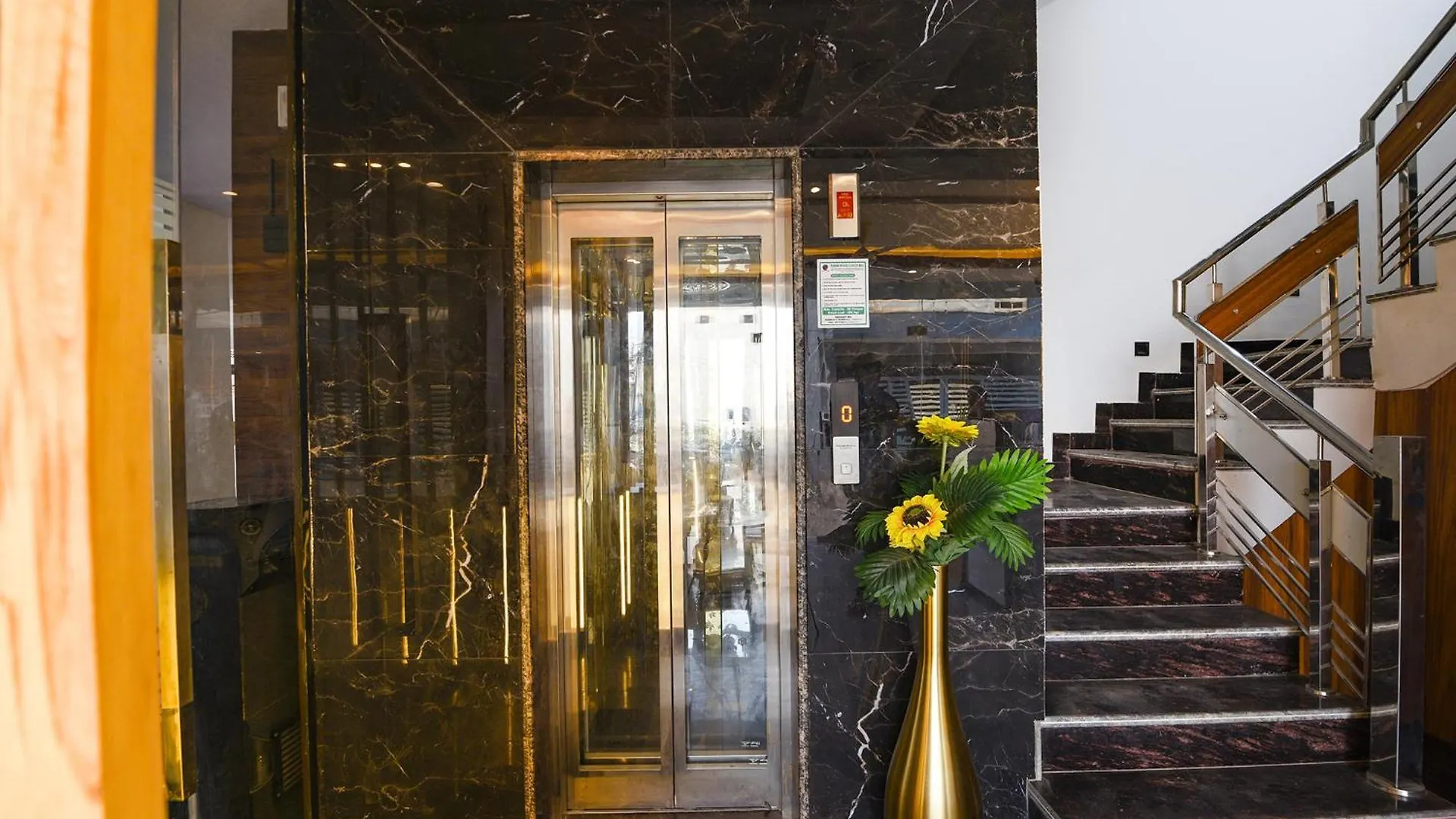 Fabhotel Sk Residency Gurgaon Indien